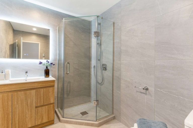 Photo of property in 44f Clark Road, Pahurehure, Papakura, 2113