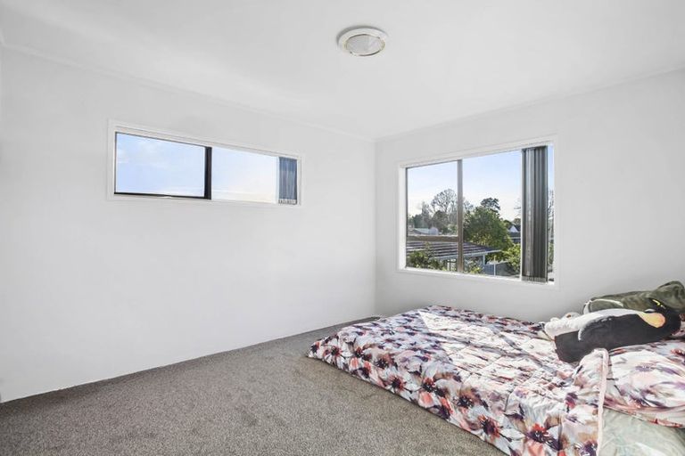 Photo of property in 45b Kurnell Drive, Botany Downs, Auckland, 2010