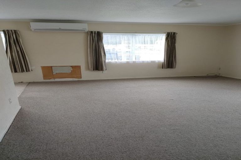Photo of property in 1 Weymouth Grove, Wainuiomata, Lower Hutt, 5014