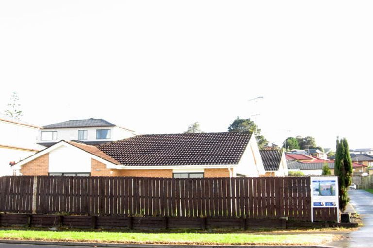 Photo of property in 2/124a Alfriston Road, Manurewa, Auckland, 2105
