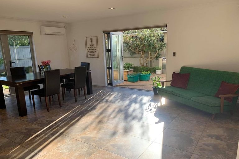 Photo of property in 42 Saint James Avenue, Papanui, Christchurch, 8053