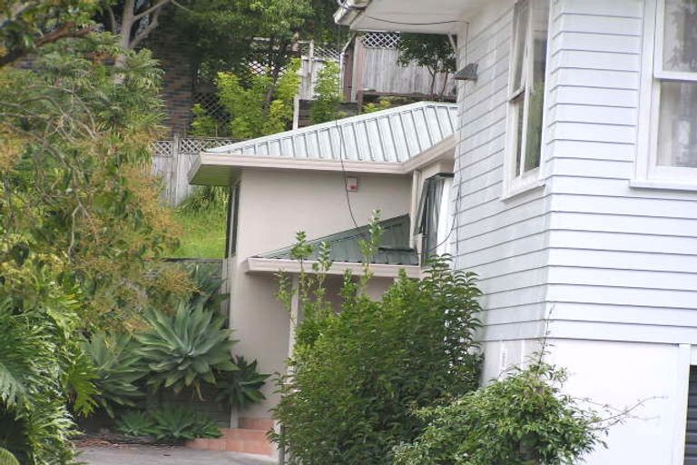 Photo of property in 2/54 Becroft Drive, Forrest Hill, Auckland, 0620