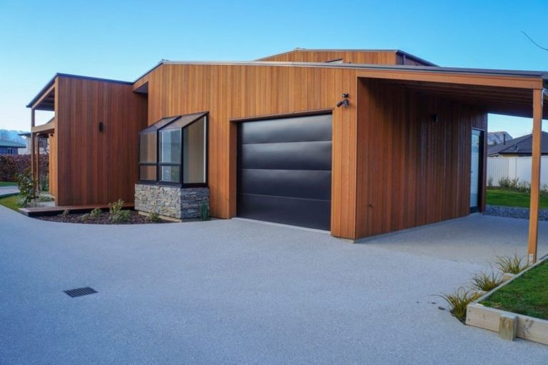 Photo of property in 39 Hyland Street, Wanaka, 9305