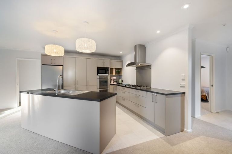 Photo of property in 5 Foresters Crescent, Parklands, Christchurch, 8083