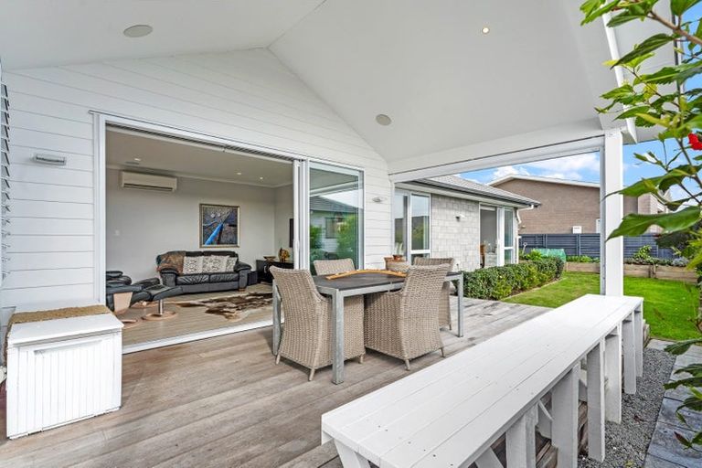 Photo of property in 16 Discovery Drive, Gulf Harbour, Whangaparaoa, 0930