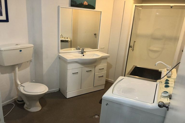 Photo of property in 7c Scotland Place, Hillcrest, Hamilton, 3216