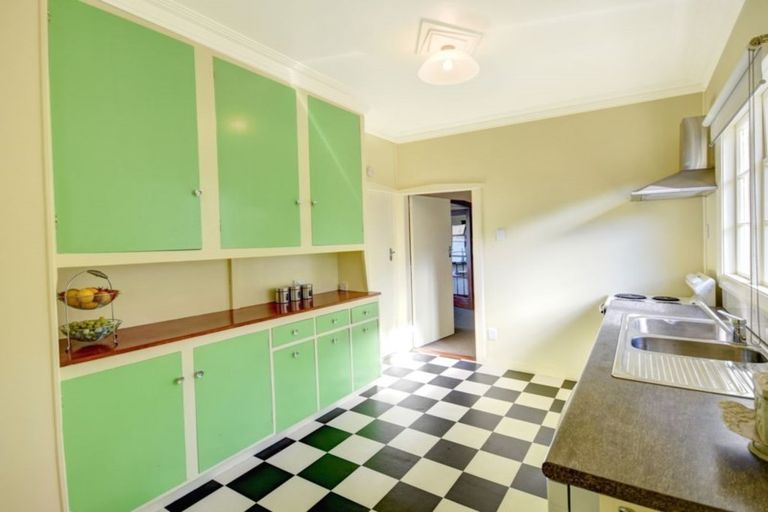 Photo of property in 37 Totara Street, Ravensbourne, Dunedin, 9022