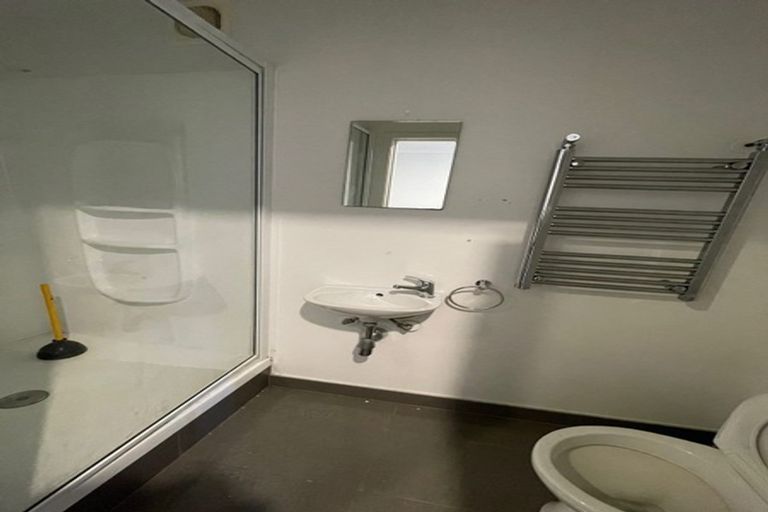 Photo of property in 283 Old North Road, Kumeu, 0892