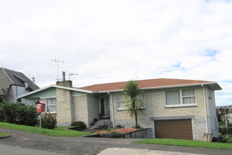 Photo of property in 15a Highfield Crescent, Brookfield, Tauranga, 3110