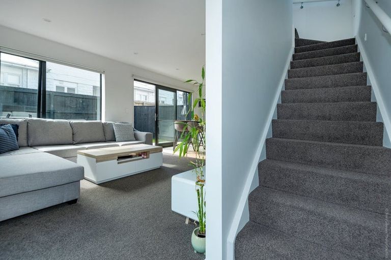 Photo of property in 1/73 Linwood Avenue, Linwood, Christchurch, 8011