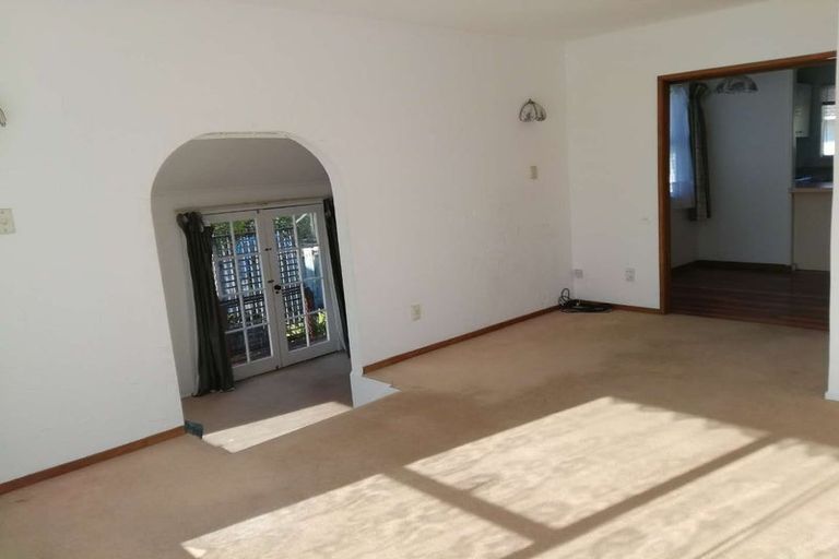 Photo of property in 26 Salamanca Road, Sunnynook, Auckland, 0620