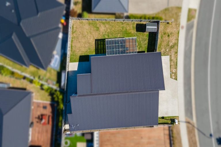 Photo of property in 23 Queen Charlotte Drive, Aotea, Porirua, 5024