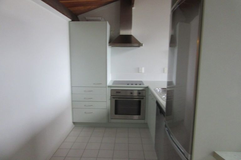 Photo of property in Metro Apartments, 22/220 Thorndon Quay, Pipitea, Wellington, 6011