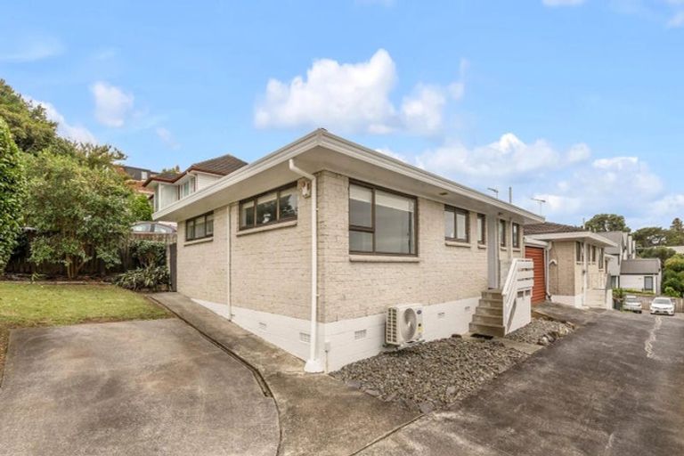 Photo of property in 24 Waterloo Street, Dannevirke, 4930