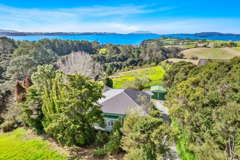 Photo of property in 23 Martins Bay Road, Algies Bay, Warkworth, 0982