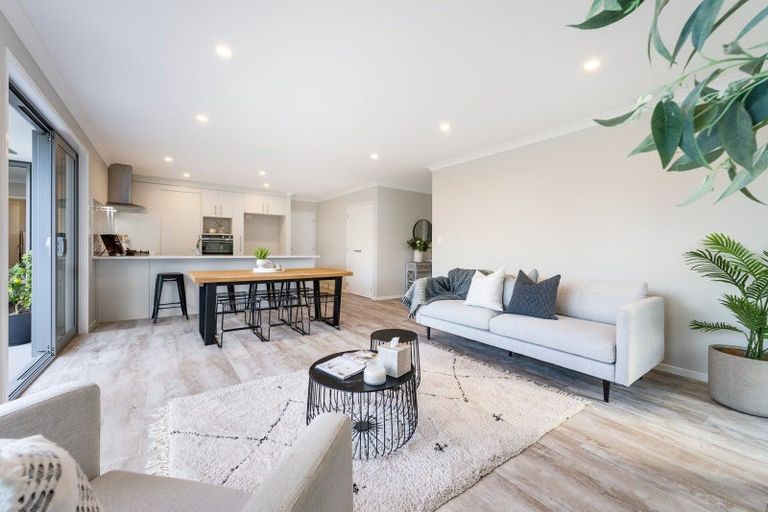 Photo of property in 18 Sam Heywood Place, Pyes Pa, Tauranga, 3112