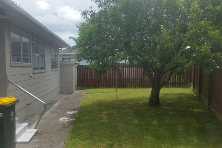 Photo of property in 1/21 Beeston Crescent, Manurewa, Auckland, 2102