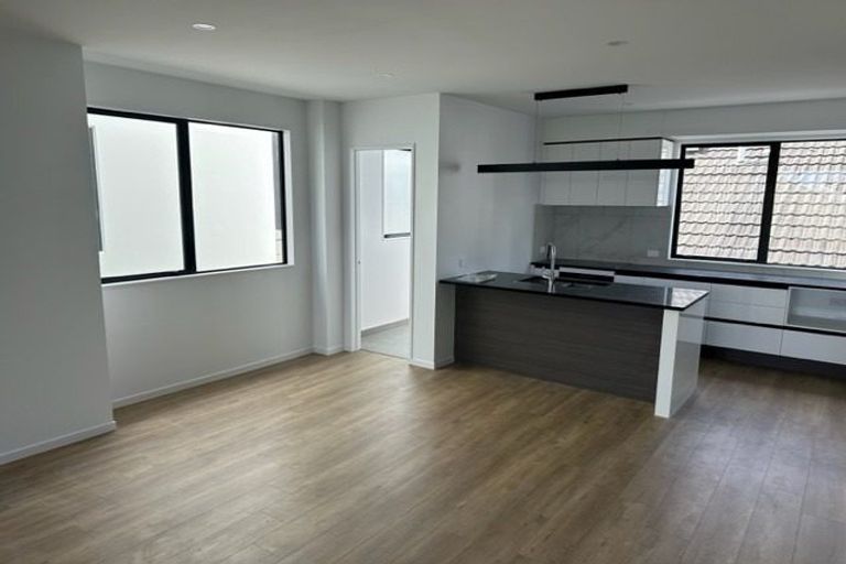 Photo of property in 2/45 Anzac Street, Takapuna, Auckland, 0622