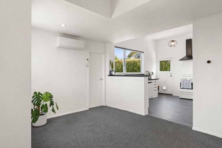 Photo of property in 12 Cochrane Street, Mornington, Dunedin, 9011