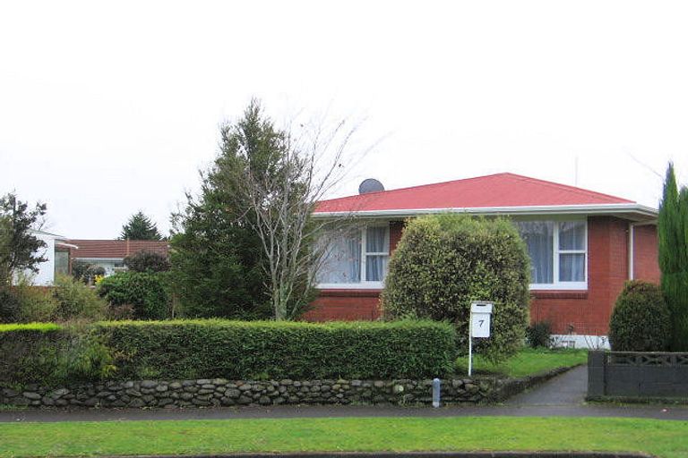 Photo of property in 7 Conway Place, Terrace End, Palmerston North, 4410