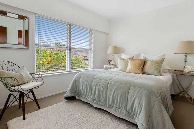 Photo of property in 1/58 Arran Road, Browns Bay, Auckland, 0630