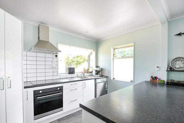 Photo of property in 27 Tucker Lane, Clive, 4102