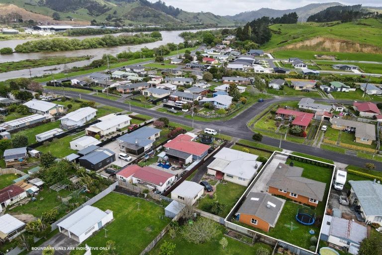 Photo of property in 16 Porritt Avenue, Huntly, 3700