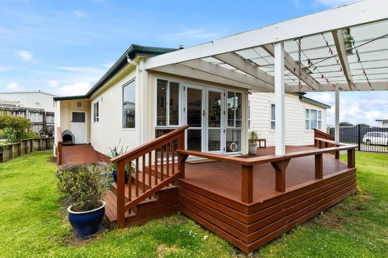 Photo of property in 20b Calgher Avenue, Waitara, 4320