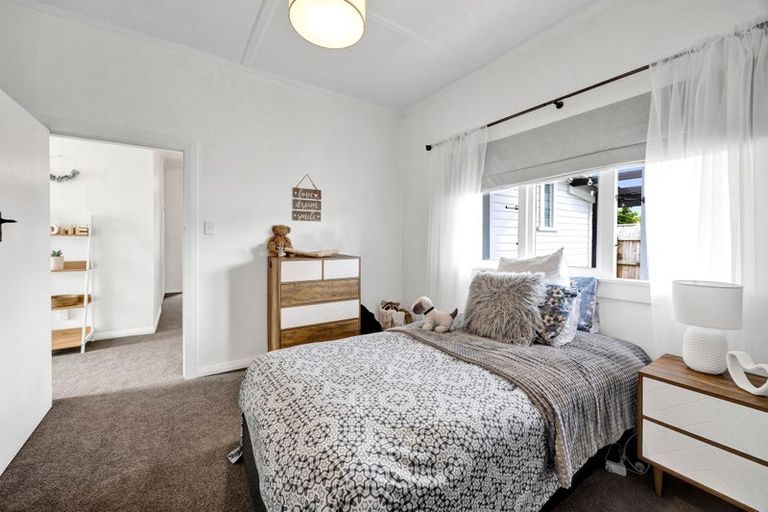 Photo of property in 41 Mahoe Street, Inglewood, 4330