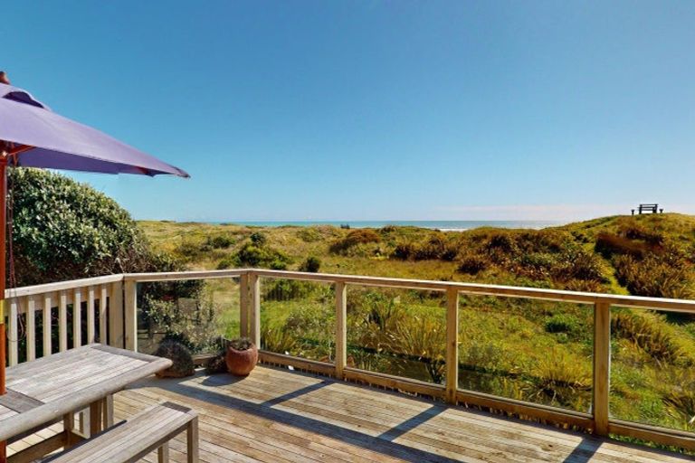 Photo of property in 27a Rua Avenue, Waitarere Beach, Levin, 5510