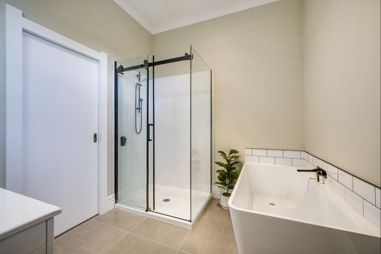 Photo of property in 6 Forward Street, Greenmeadows, Napier, 4112