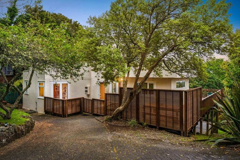 Photo of property in 261 Titirangi Road, Titirangi, Auckland, 0604