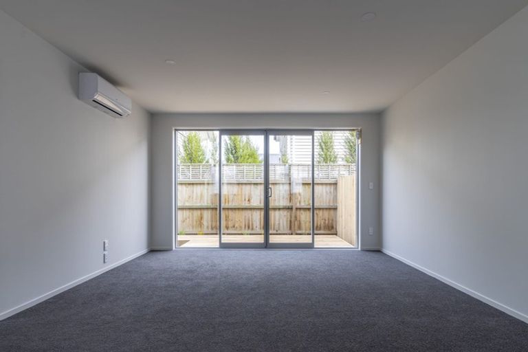 Photo of property in 2/368 Hereford Street, Linwood, Christchurch, 8011
