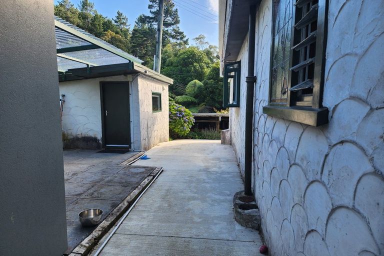 Photo of property in 30 Crest Road, Akatarawa, Upper Hutt, 5372