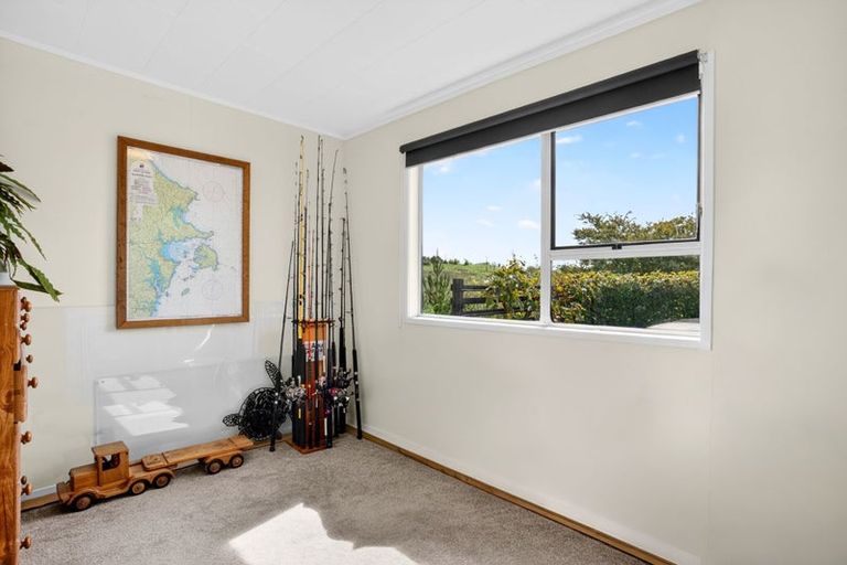 Photo of property in 252 Oneriri Road, Kaiwaka, 0573
