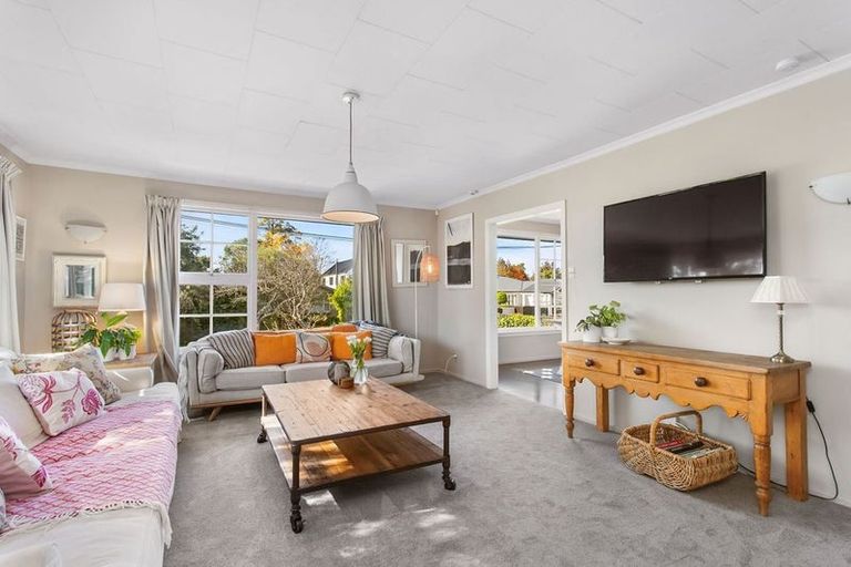 Photo of property in 2/13 Claremont Avenue, Papanui, Christchurch, 8053