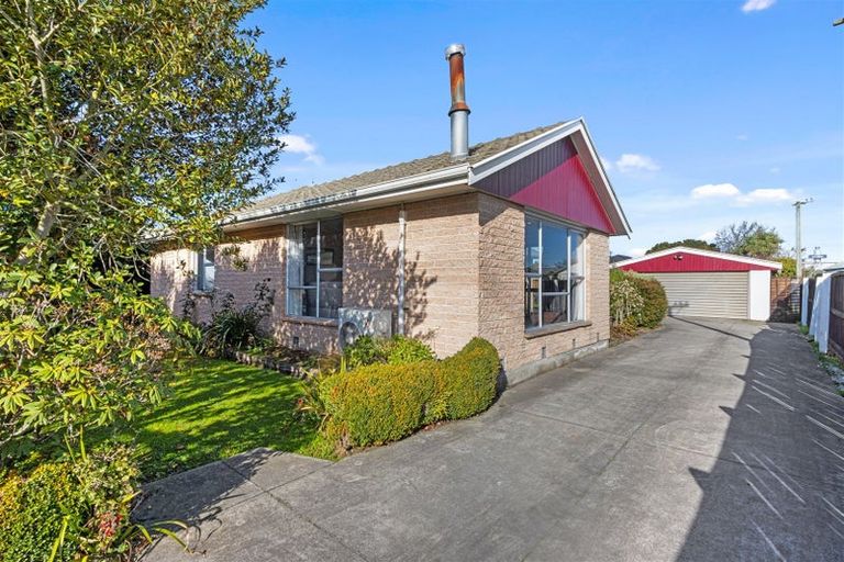 Photo of property in 16 Thompsons Road, Belfast, Christchurch, 8051