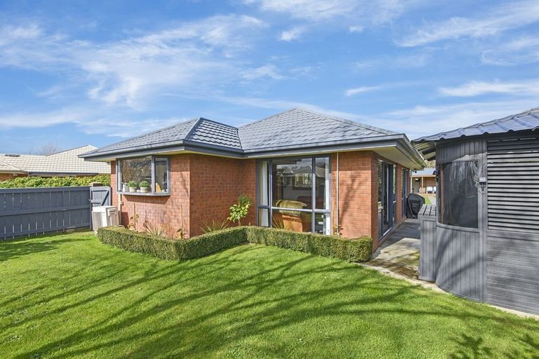 Photo of property in 37 Durrell Way, Rolleston, 7614