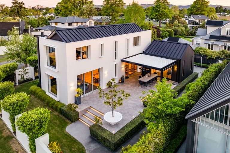 Photo of property in 57 Garden Road, Merivale, Christchurch, 8014