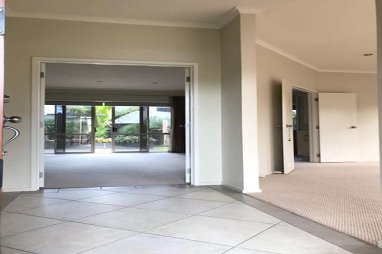 Photo of property in 3 Stornaway Drive, Flat Bush, Auckland, 2016