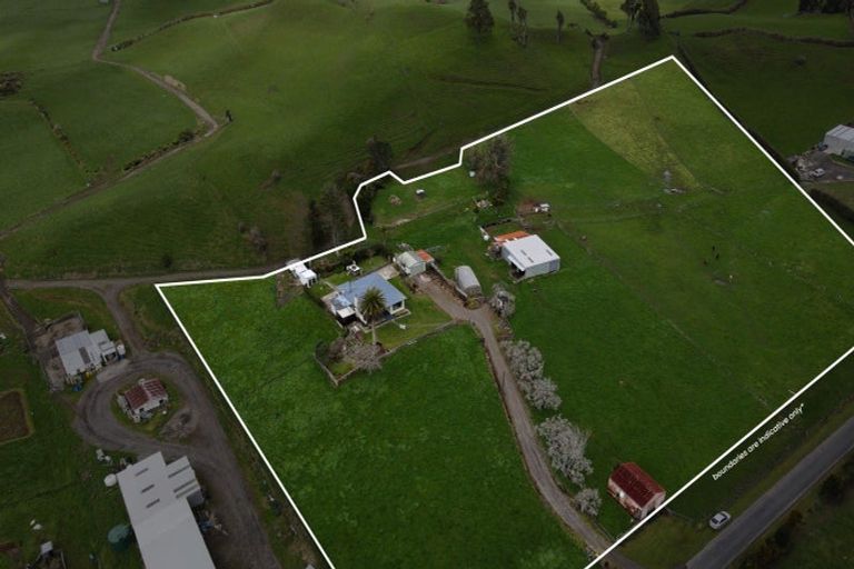 Photo of property in 614 Lincoln Road, Everett Park, Inglewood, 4389