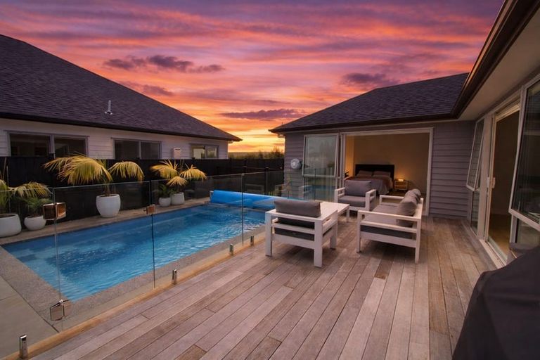 Photo of property in 216 Wainui Road, Silverdale, 0932