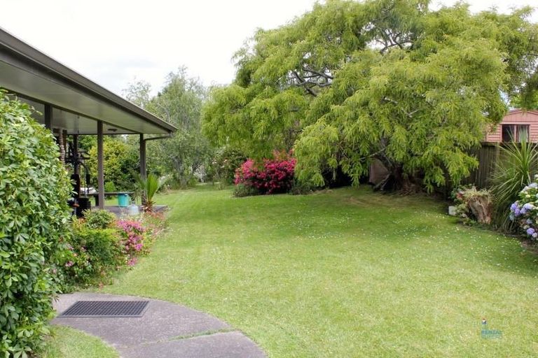 Photo of property in 5 Matuhi Rise, Henderson, Auckland, 0612