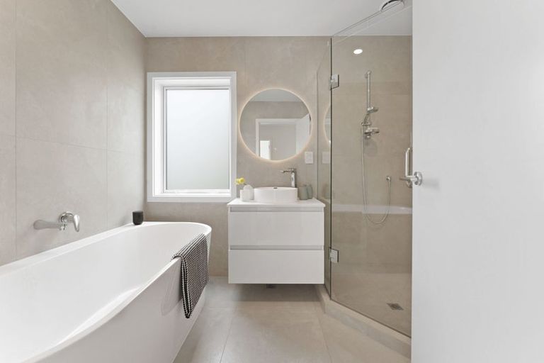 Photo of property in 4c Towra Place, Botany Downs, Auckland, 2010