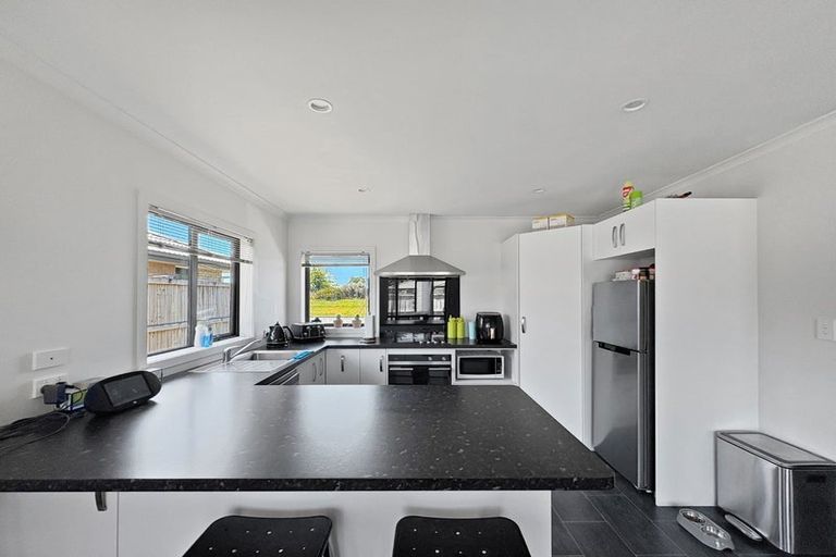 Photo of property in 25 Waikai Close, Ruakura, Hamilton, 3214