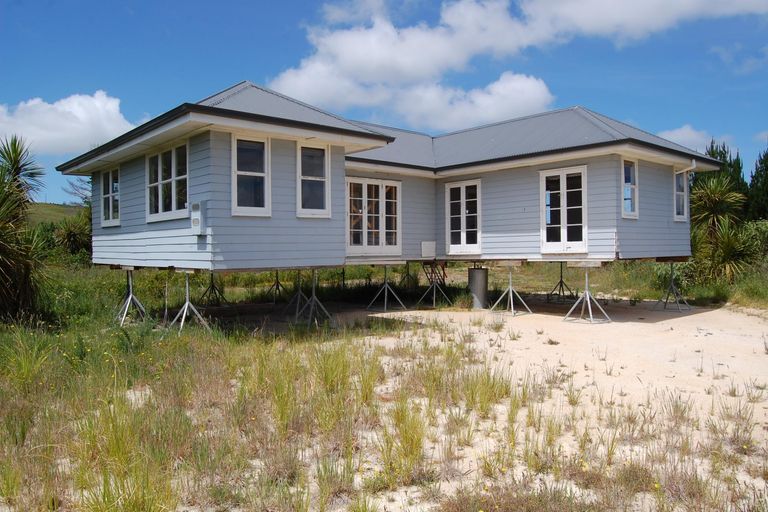 Photo of property in 960a Oneriri Road, Kaiwaka, 0573