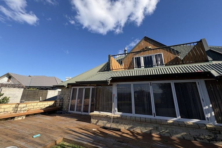 Photo of property in 16b Gemini Place, Kawaha Point, Rotorua, 3010