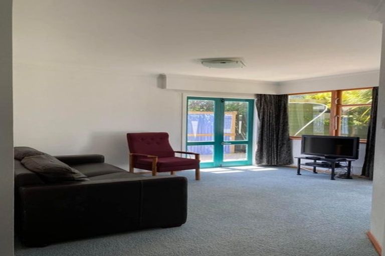 Photo of property in 24 Steyne Avenue, Plimmerton, Porirua, 5026