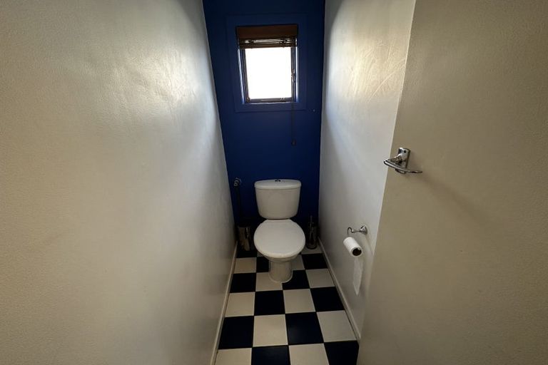 Photo of property in 93 Sylvan Avenue, Northcote, Auckland, 0627