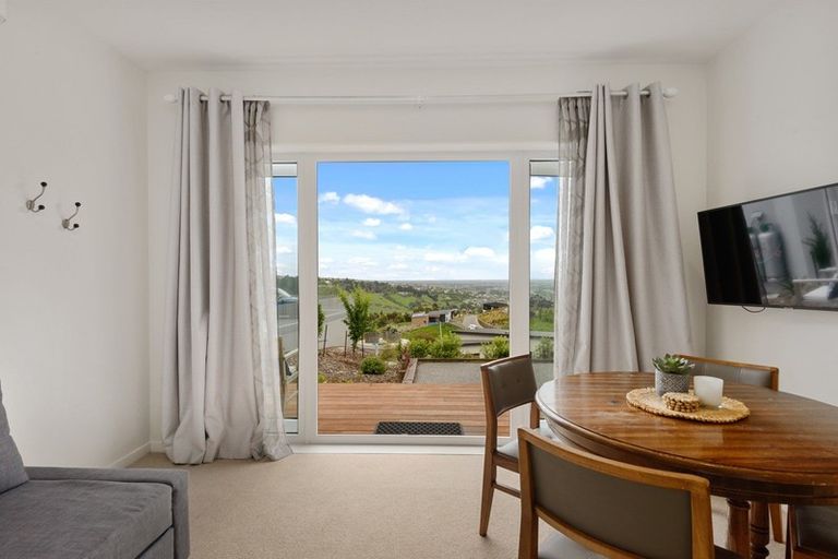 Photo of property in 16 Kiteroa Place, Cashmere, Christchurch, 8022